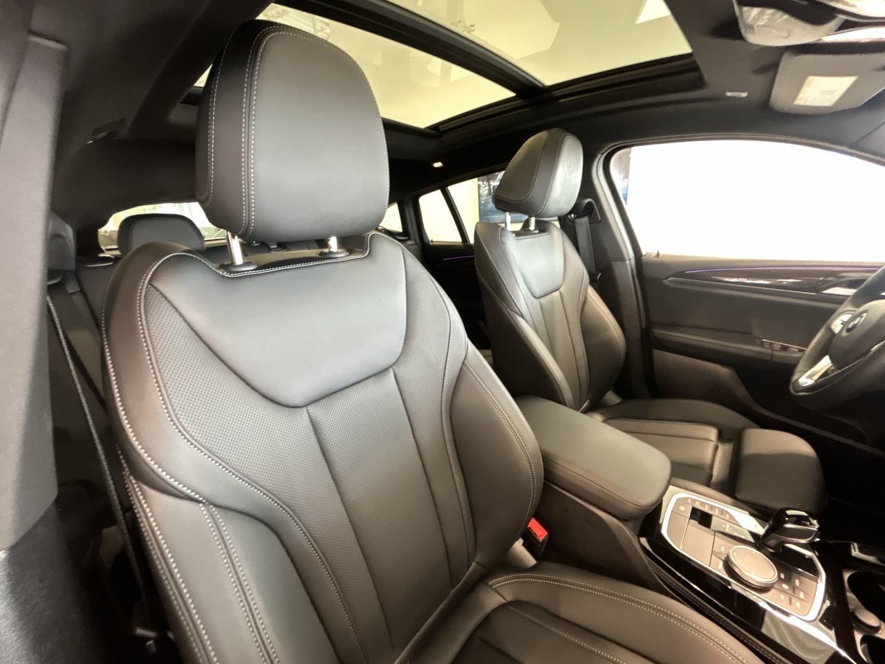 2025 BMW X4 in Aurora, Ontario