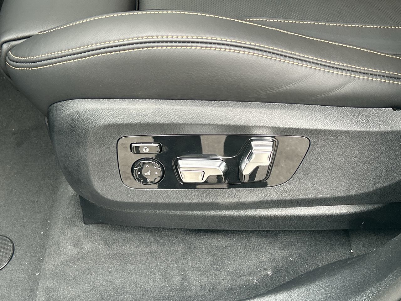 BMW X5 M  2025 à Aurora, Ontario