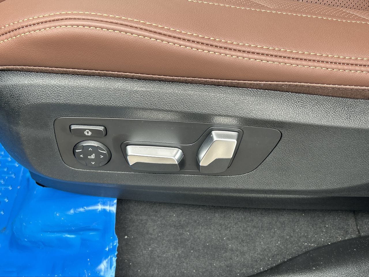 2025 BMW X5 PHEV in Aurora, Ontario