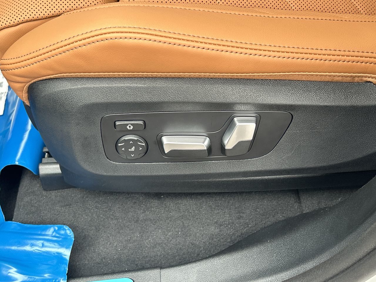 2025 BMW X5 in Aurora, Ontario