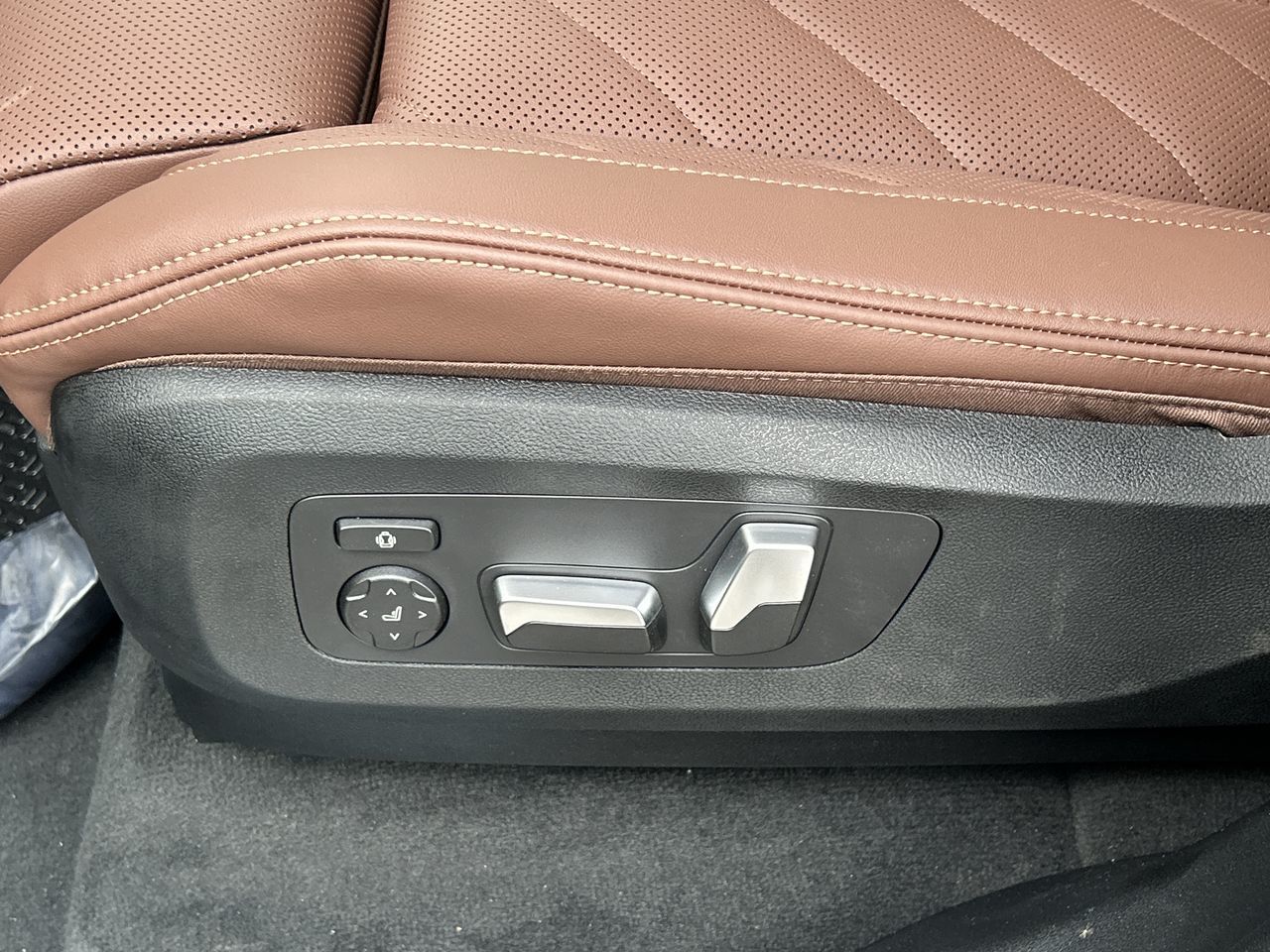 2026 BMW X5 in Aurora, Ontario