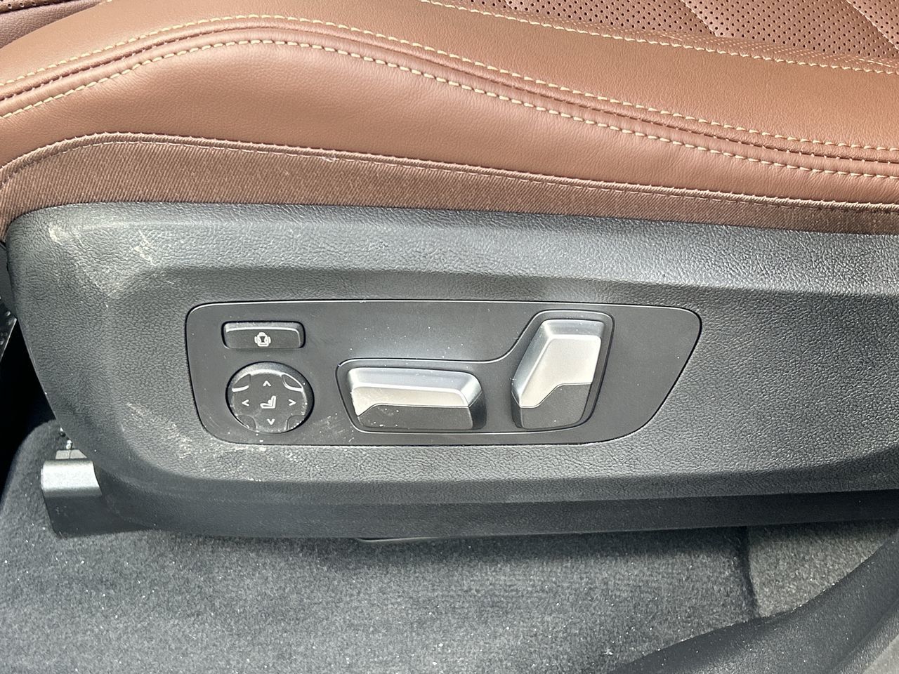 2026 BMW X5 in Aurora, Ontario