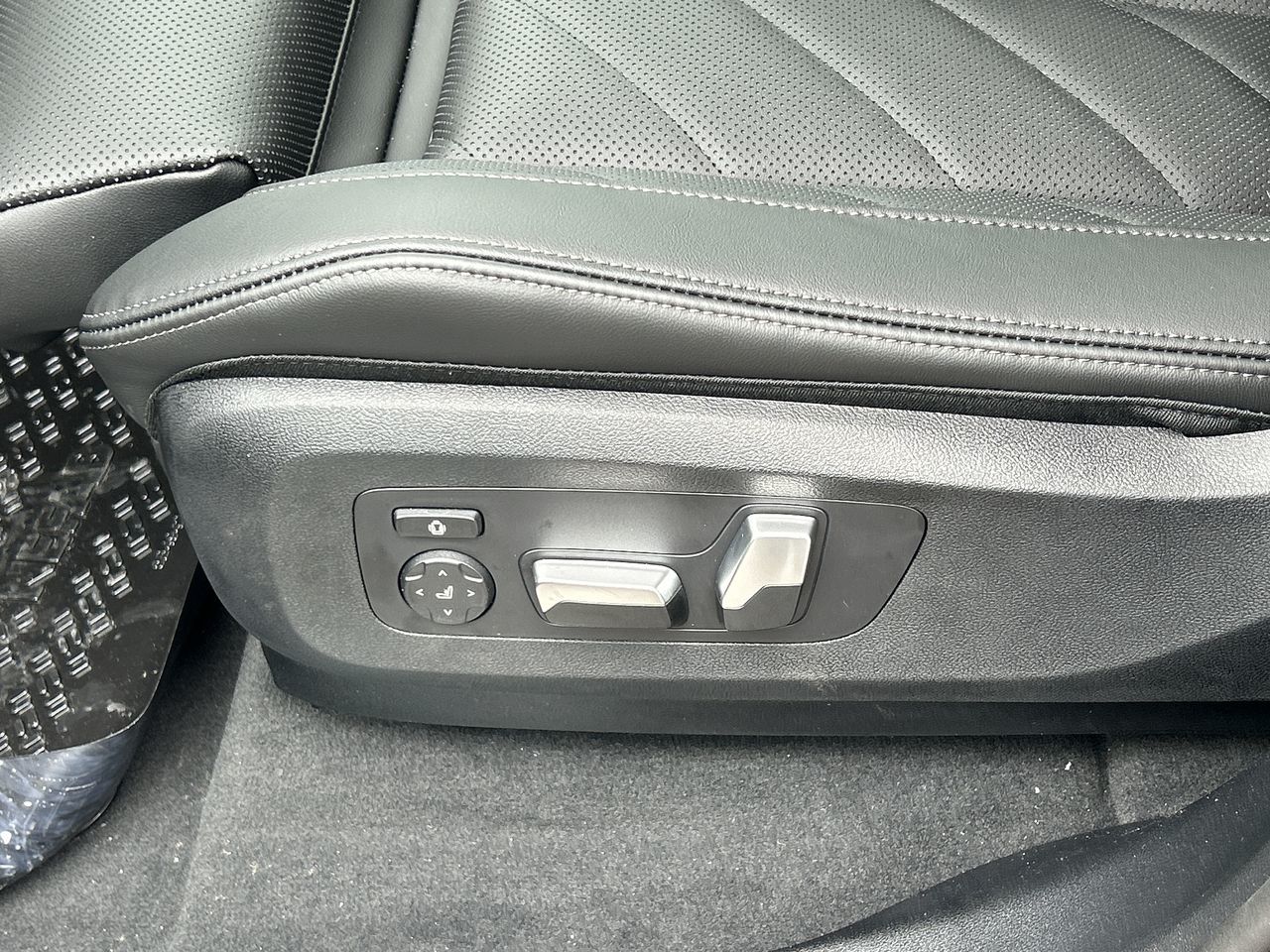 2026 BMW X5 in Aurora, Ontario