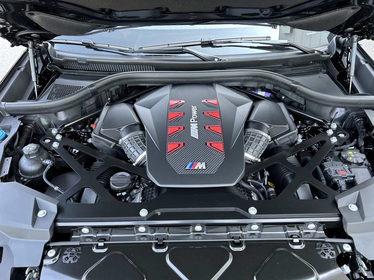 2027 BMW X6 M