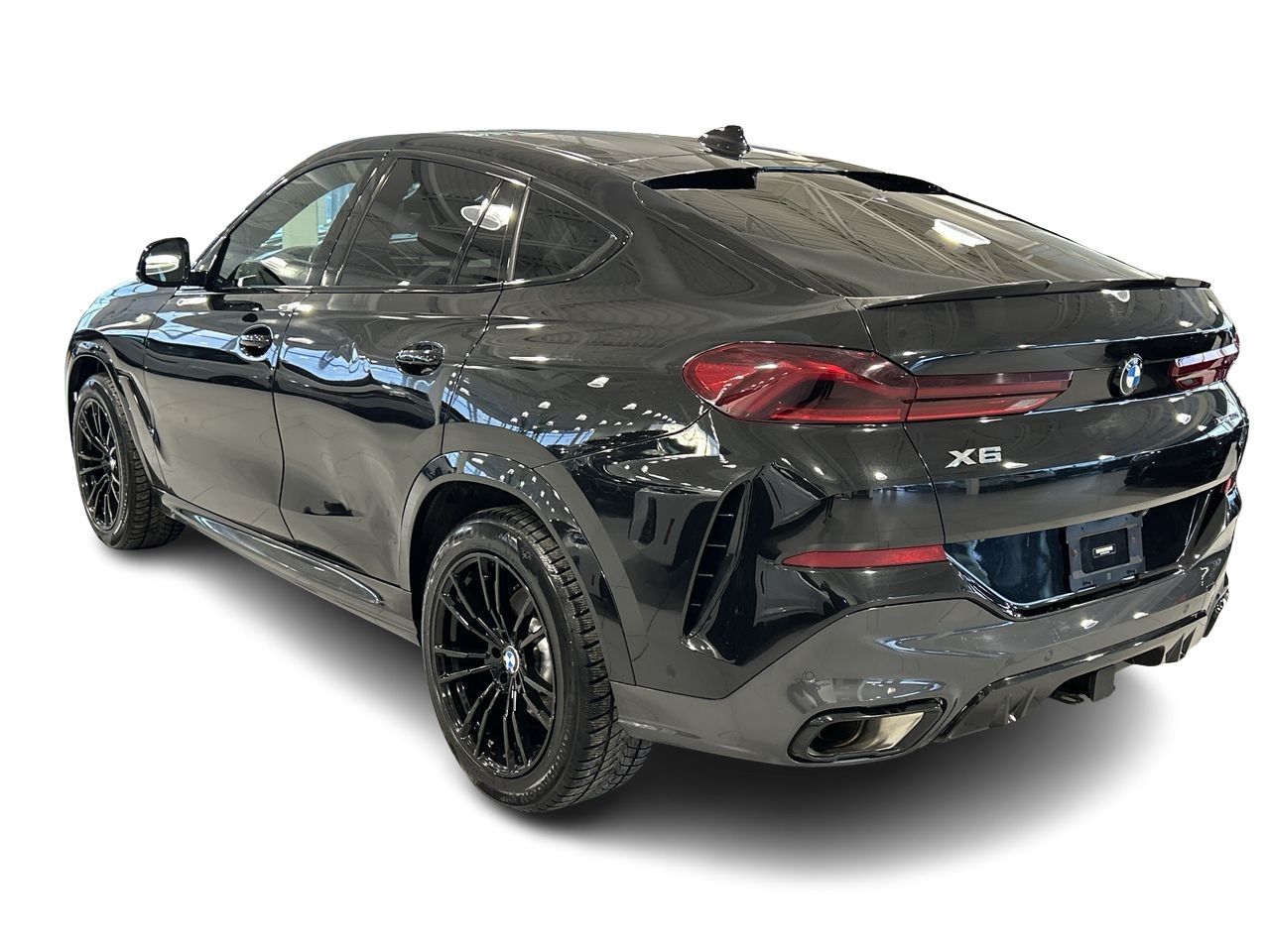 2023 BMW X6 xDrive40i in Aurora, Ontario
