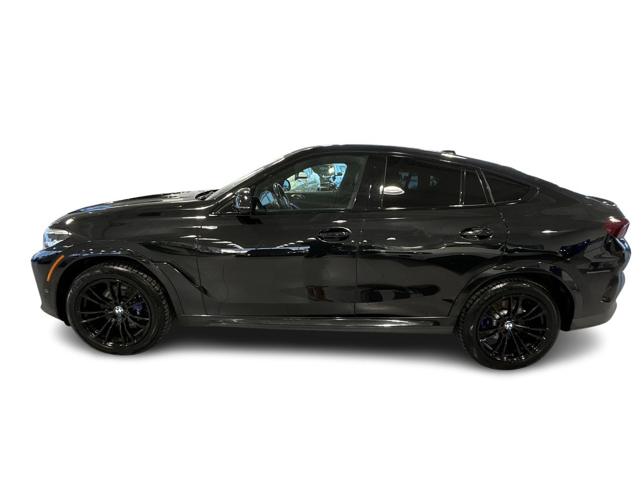 2023 BMW X6 xDrive40i in Aurora, Ontario