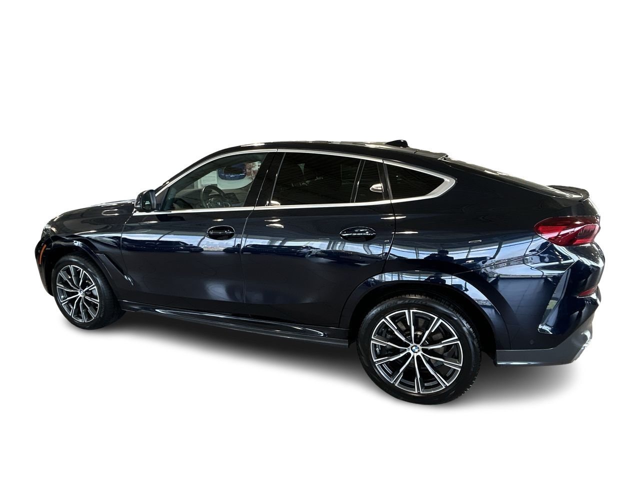2022 BMW X6 in Aurora, Ontario
