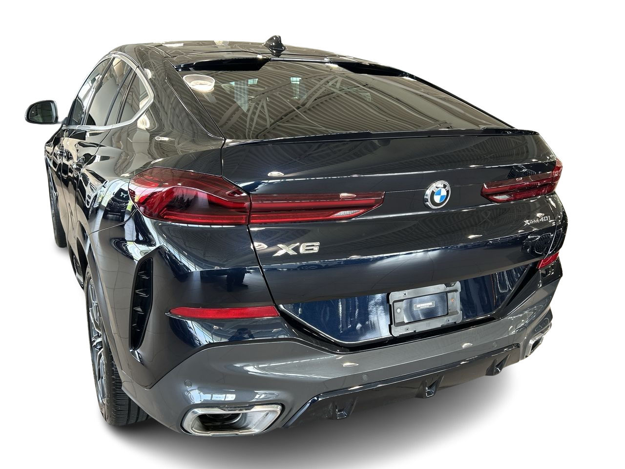 2022 BMW X6 in Aurora, Ontario