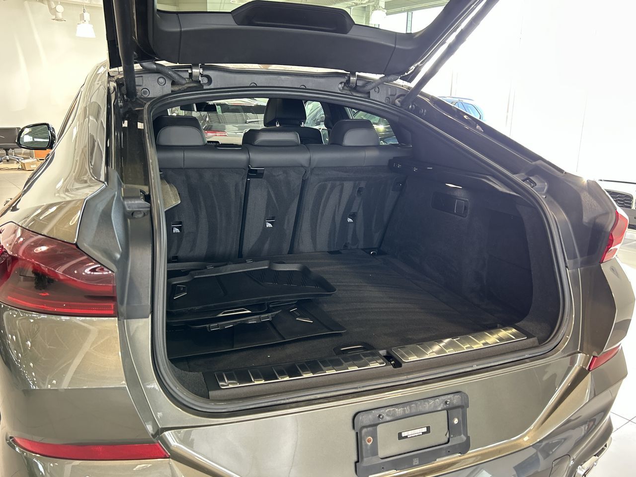 2022 BMW X6 in Aurora, Ontario