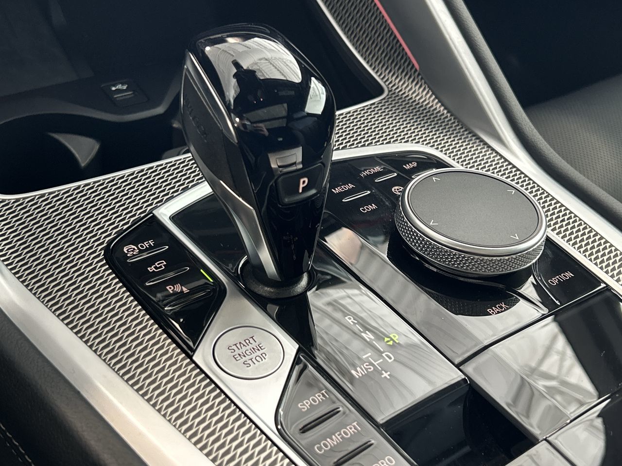 2022 BMW X6 in Aurora, Ontario