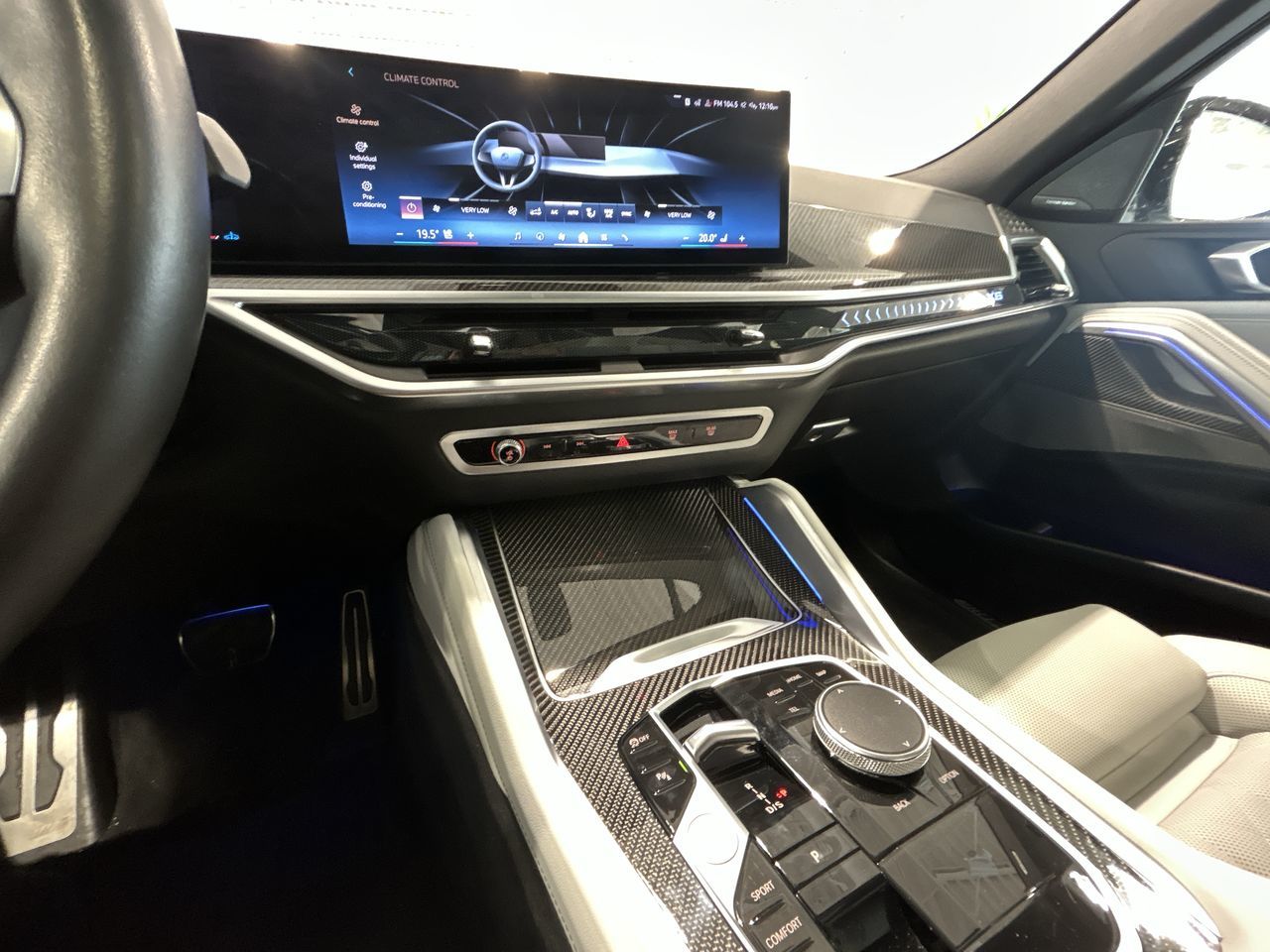 2024 BMW X6 in Aurora, Ontario