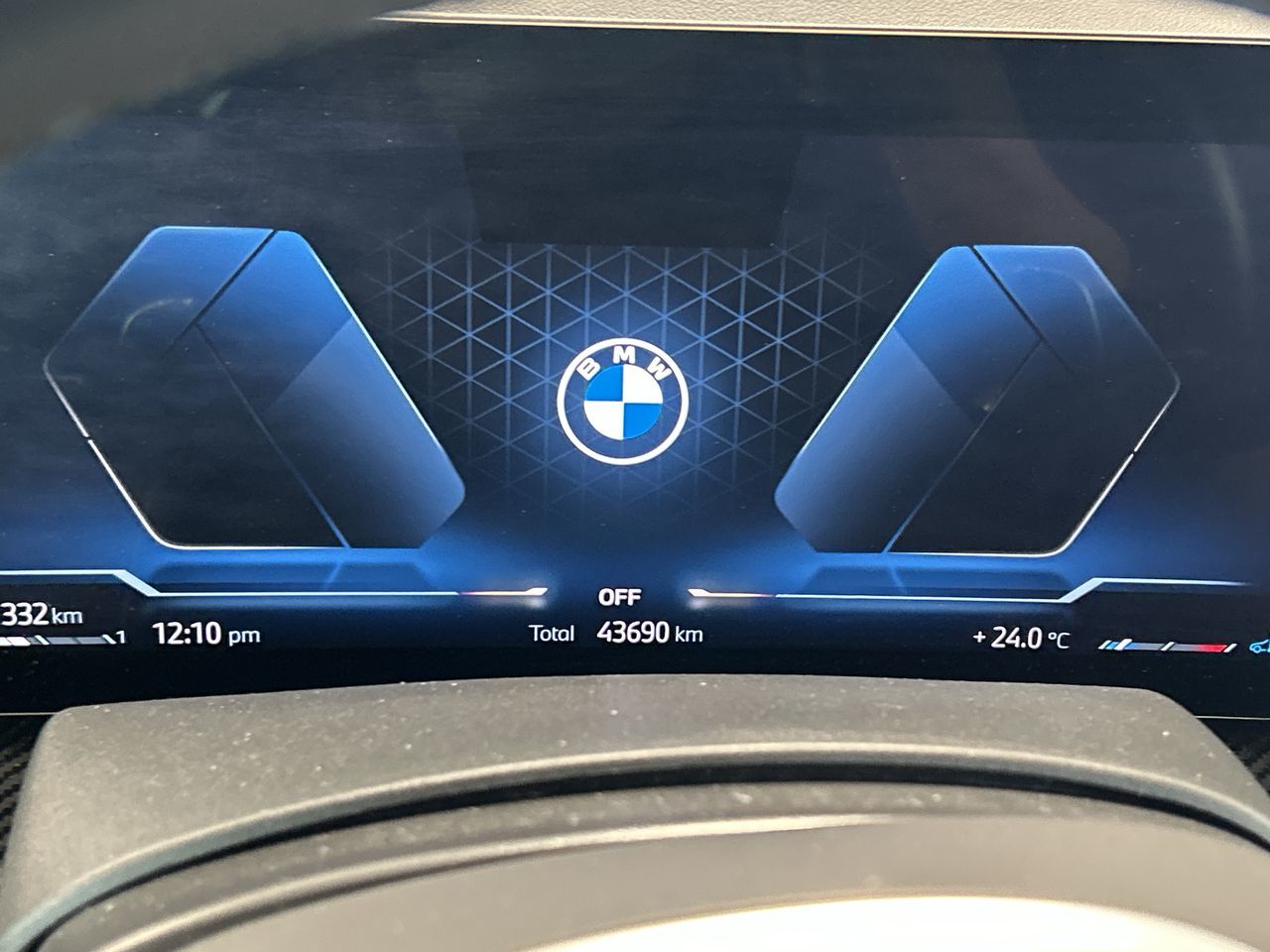 2024 BMW X6 in Aurora, Ontario