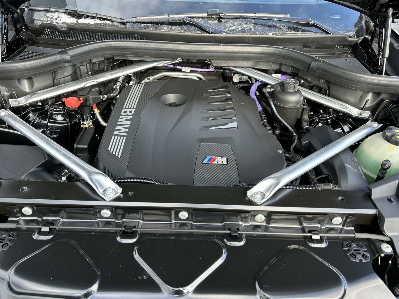 2025 BMW X6 in Aurora, Ontario