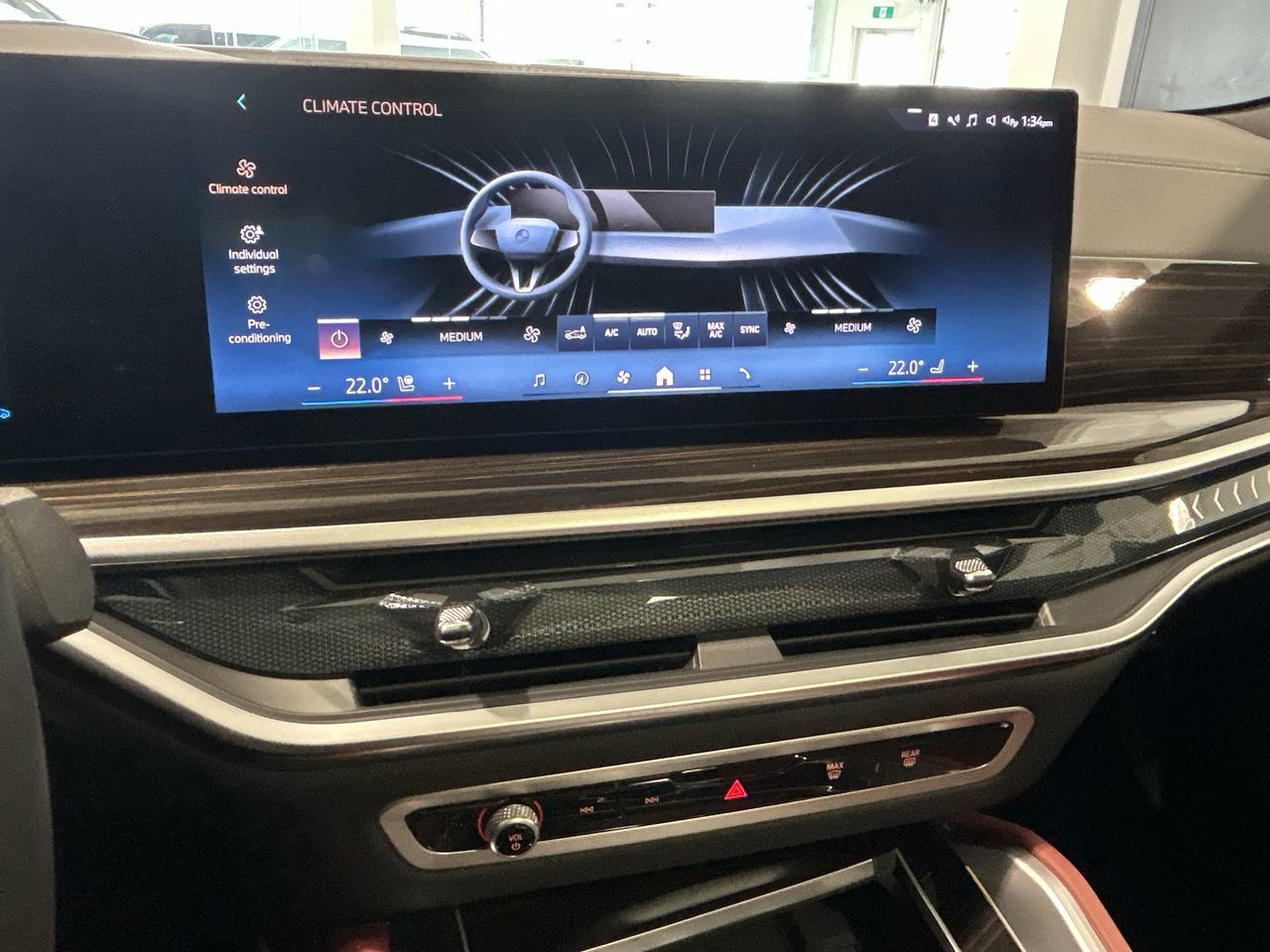 2025 BMW X6 in Aurora, Ontario