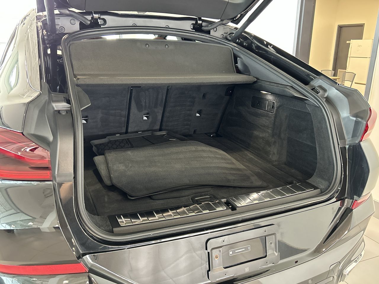 2025 BMW X6 in Aurora, Ontario
