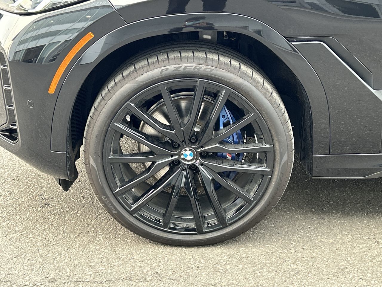 2025 BMW X6 in Aurora, Ontario