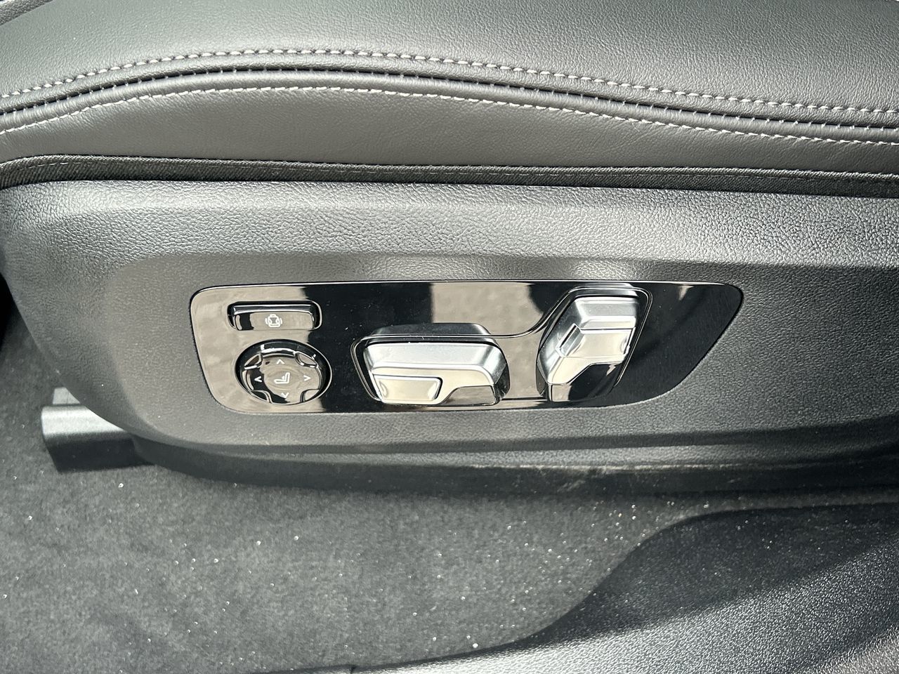 BMW X6  2026 à Aurora, Ontario