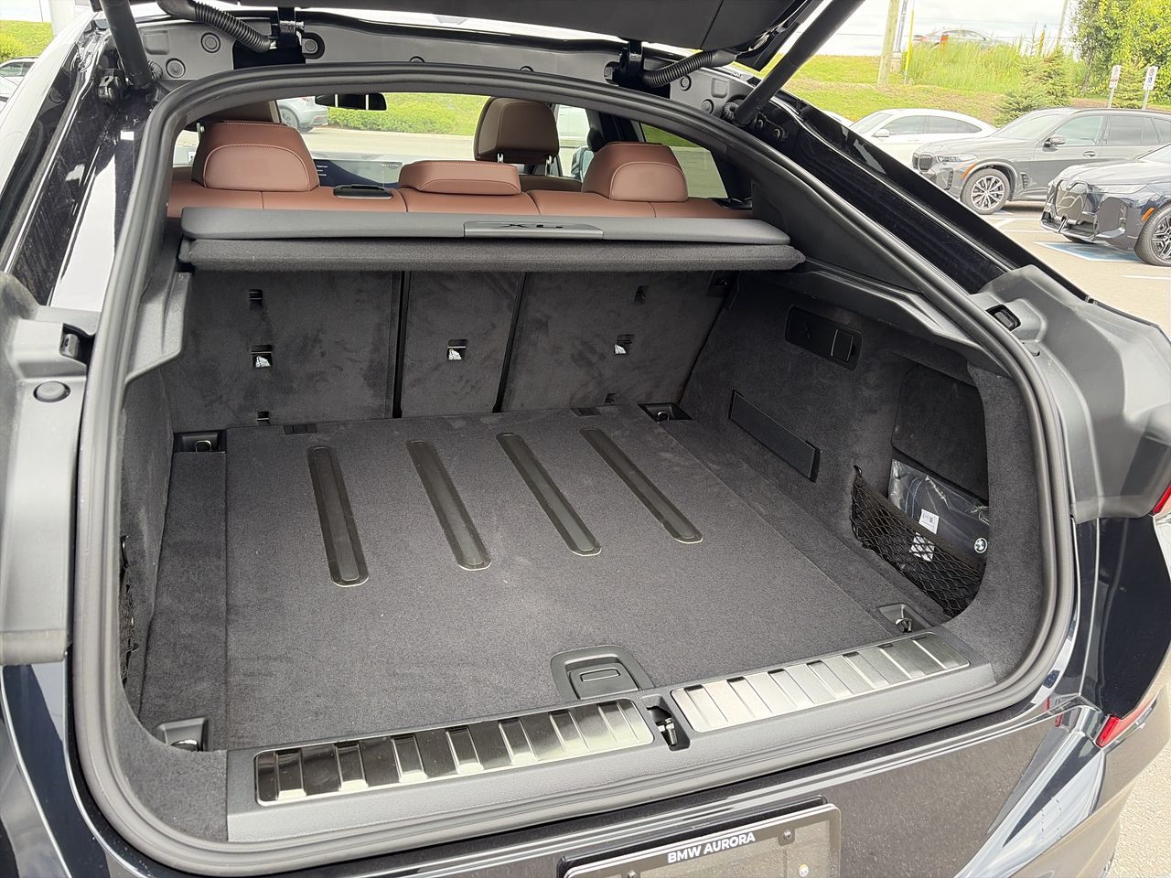 2027 BMW X6 in Aurora, Ontario