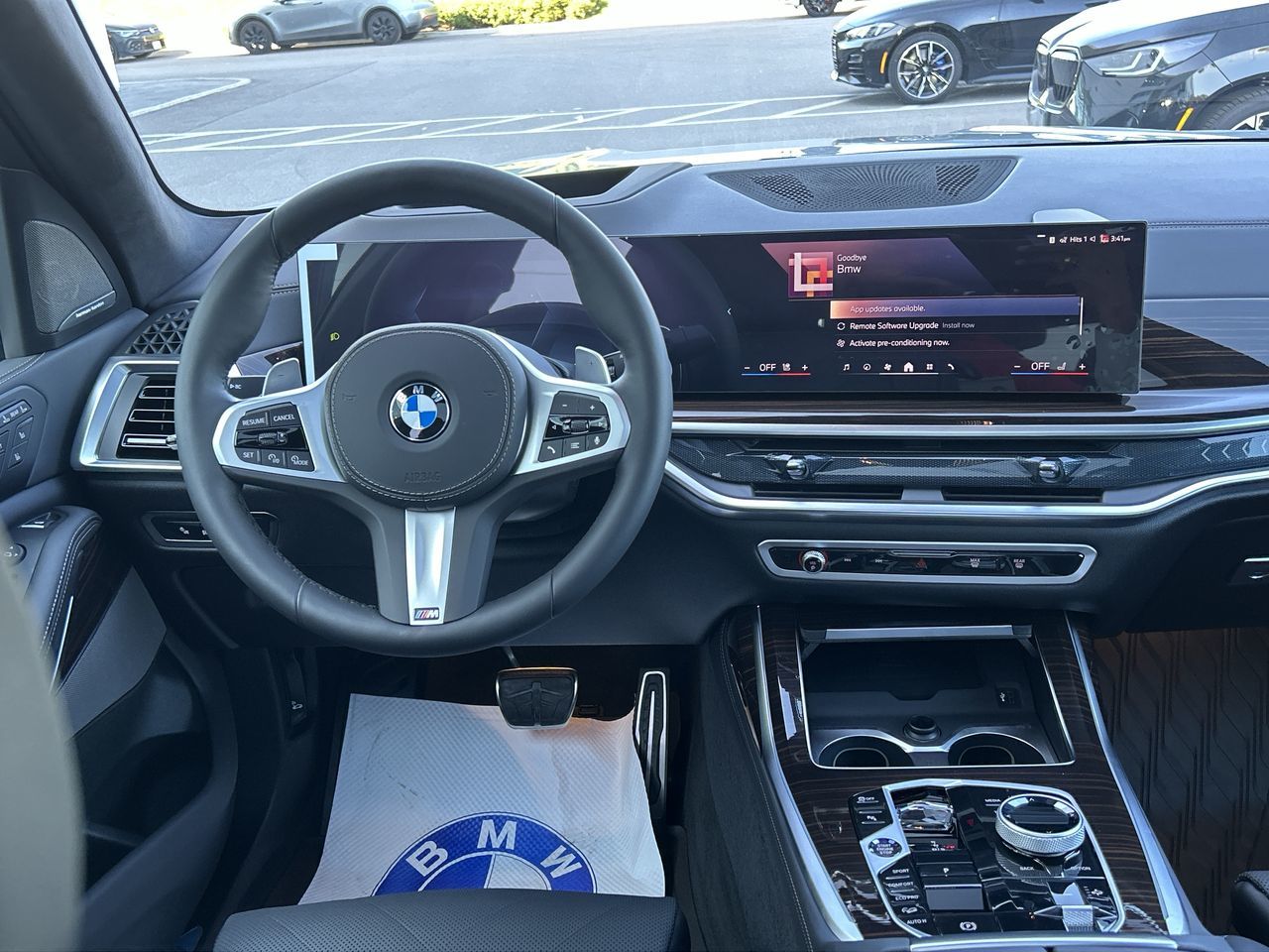 2027 BMW X7 in Aurora, Ontario