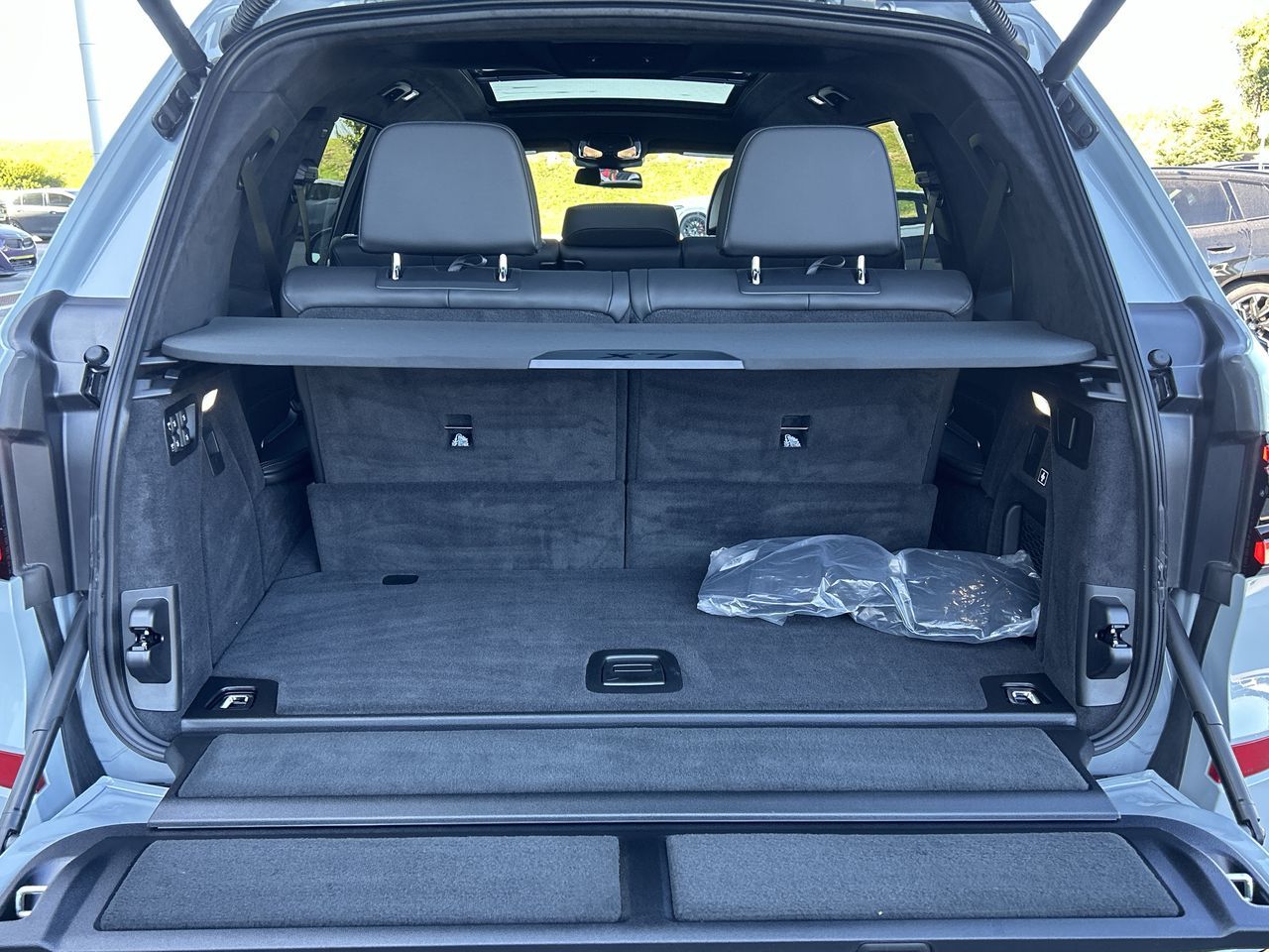 2027 BMW X7 in Aurora, Ontario