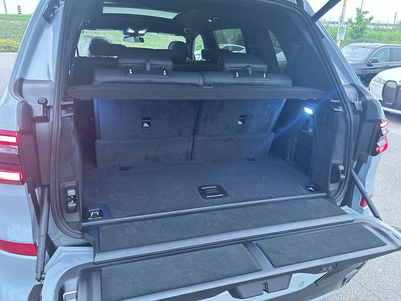 2027 BMW X7 in Aurora, Ontario