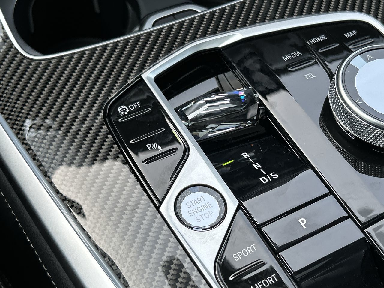 2027 BMW X7