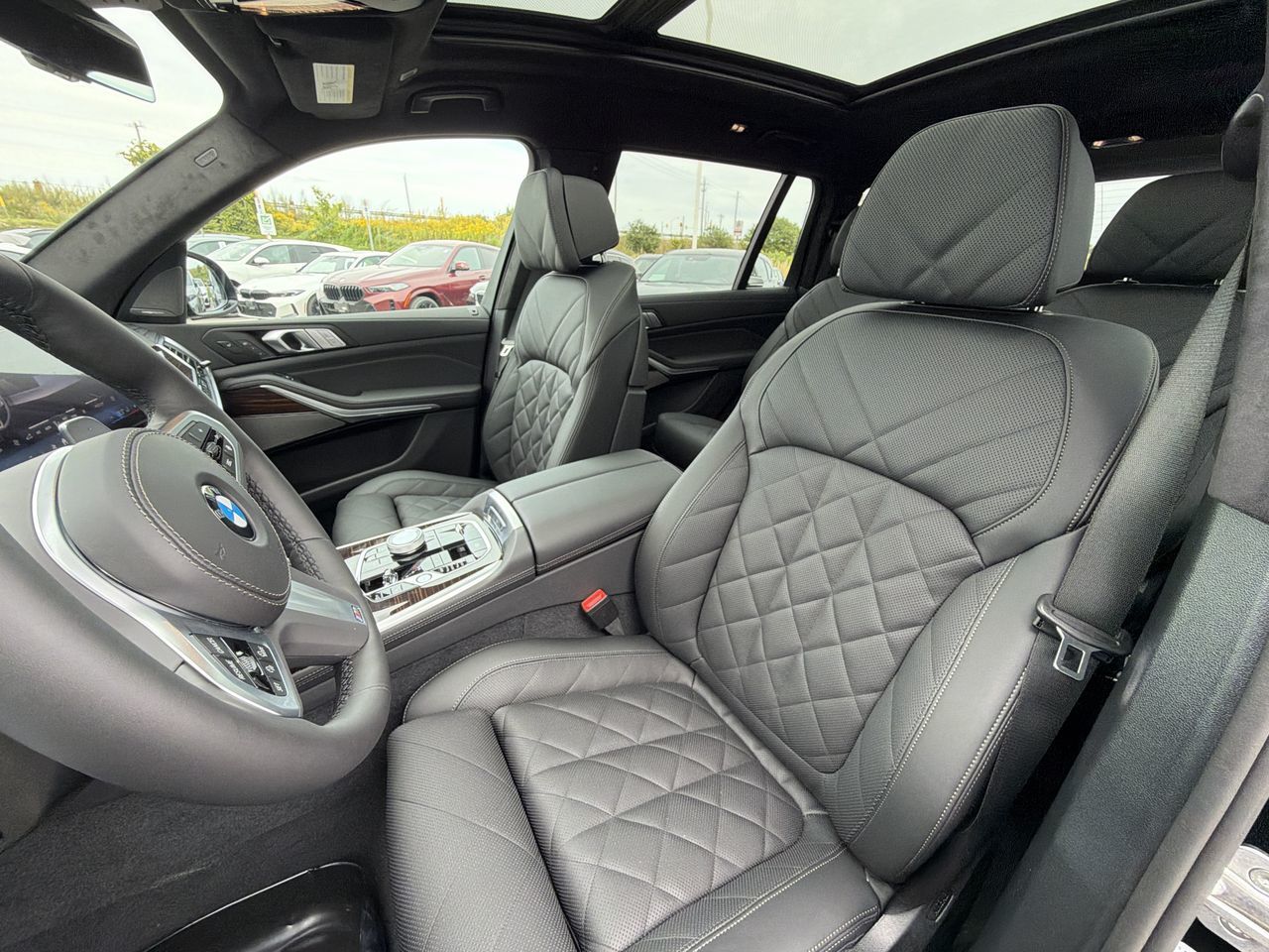 2027 BMW X7