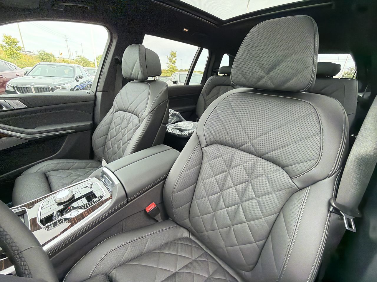 2027 BMW X7