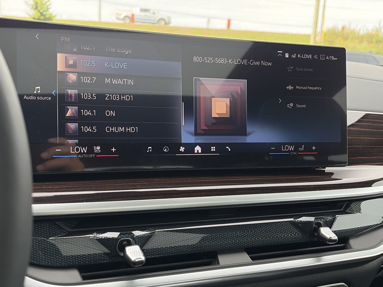 2027 BMW X7