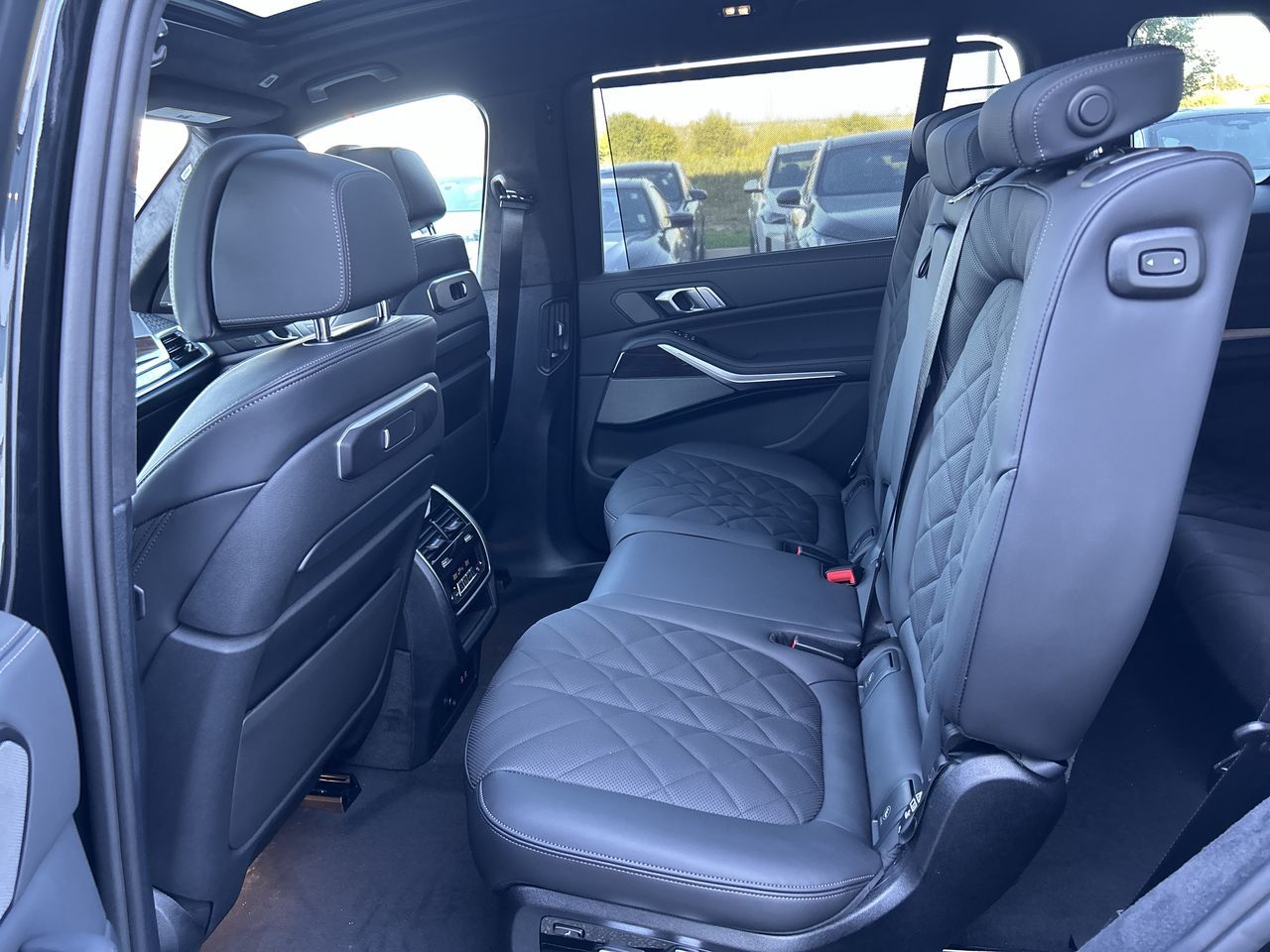 2027 BMW X7 in Aurora, Ontario