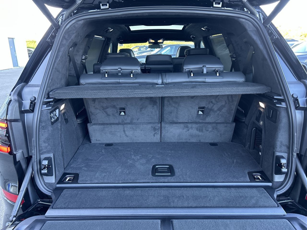 2027 BMW X7 in Aurora, Ontario