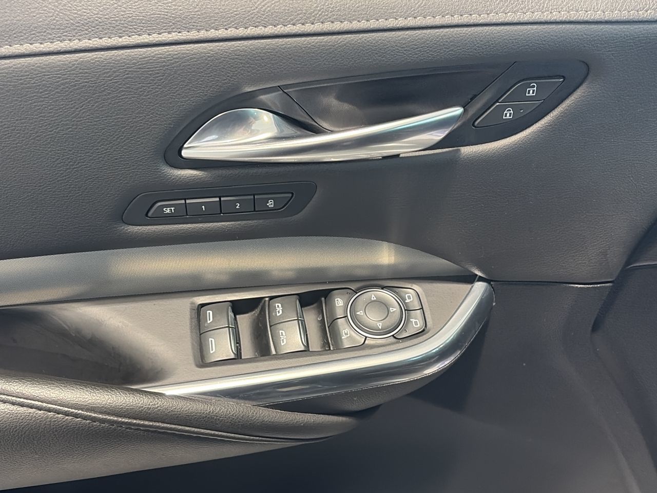2021 Cadillac XT4 Premium Luxury AWD in Aurora, Ontario