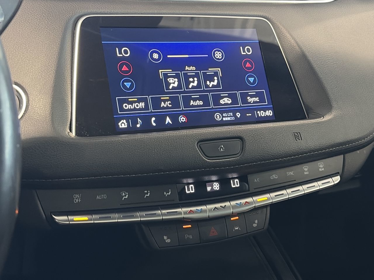 2021 Cadillac XT4 Premium Luxury AWD in Aurora, Ontario