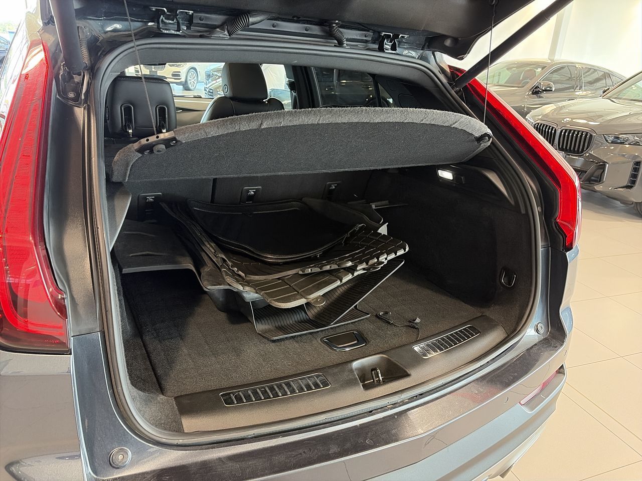 2021 Cadillac XT4 Premium Luxury AWD in Aurora, Ontario