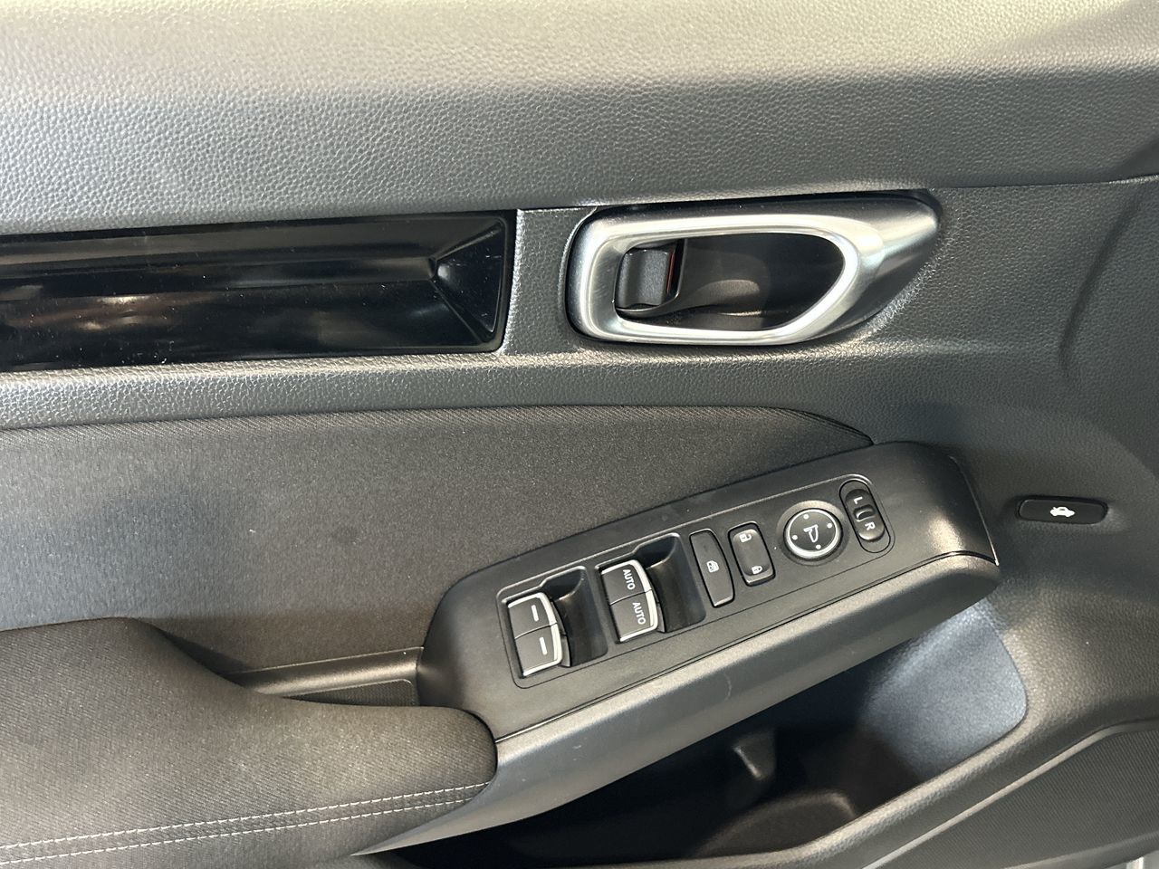 2025 Honda Civic Hybrid in Aurora, Ontario