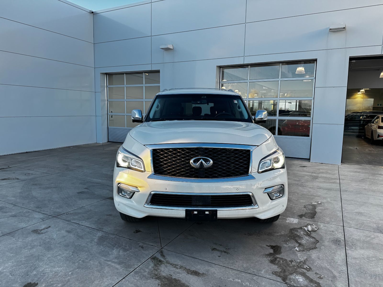 2016 Infiniti QX80 in Aurora, Ontario