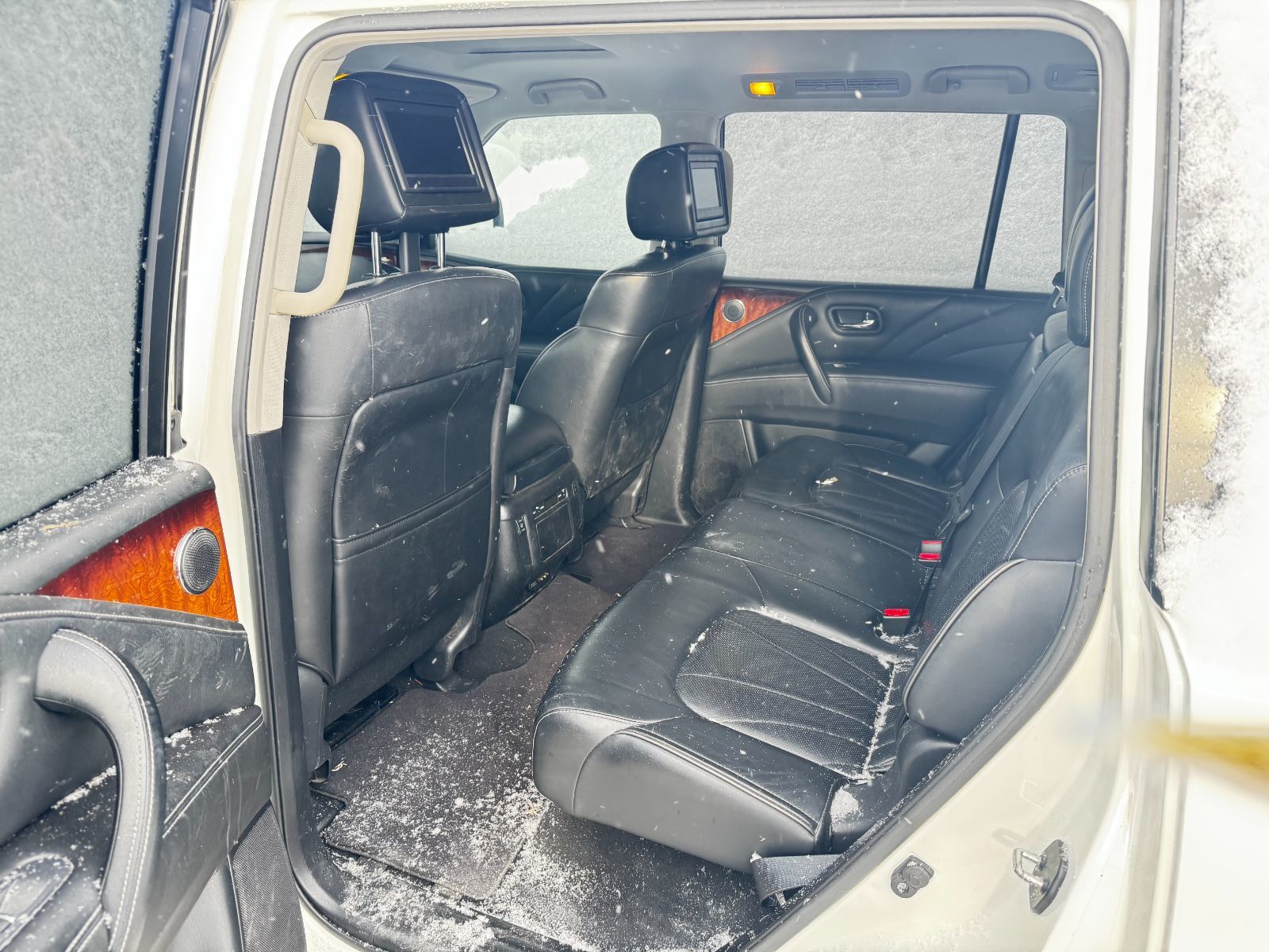 2016 Infiniti QX80 in Aurora, Ontario