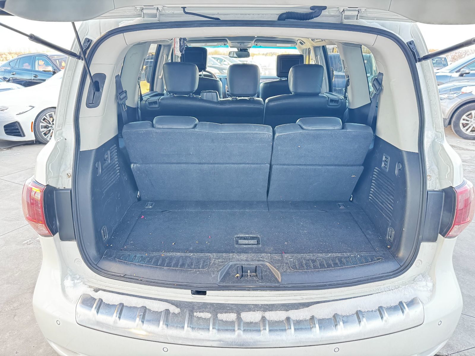 2016 Infiniti QX80 in Aurora, Ontario