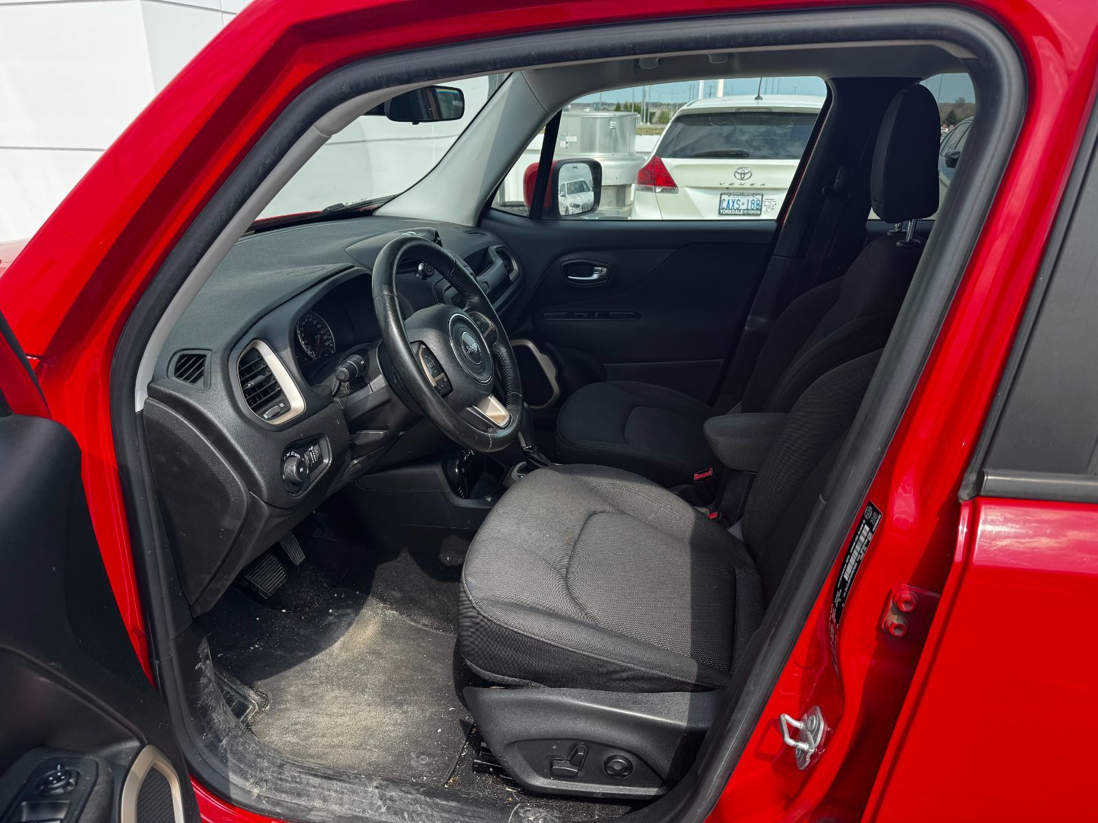 2015 Jeep Renegade 4x4 in Aurora, Ontario