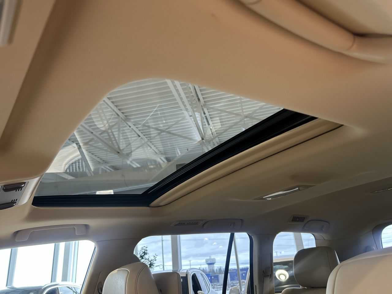 Lexus LX570  2013 à Aurora, Ontario