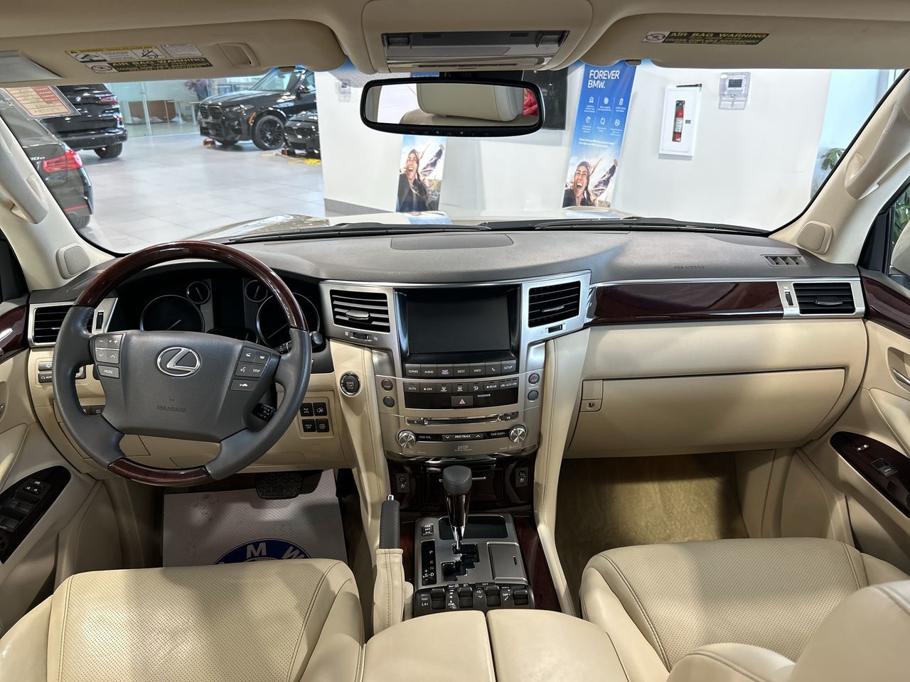 Lexus LX570  2013 à Aurora, Ontario