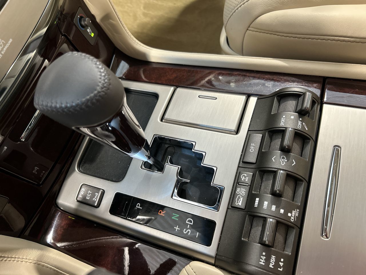 Lexus LX570  2013 à Aurora, Ontario