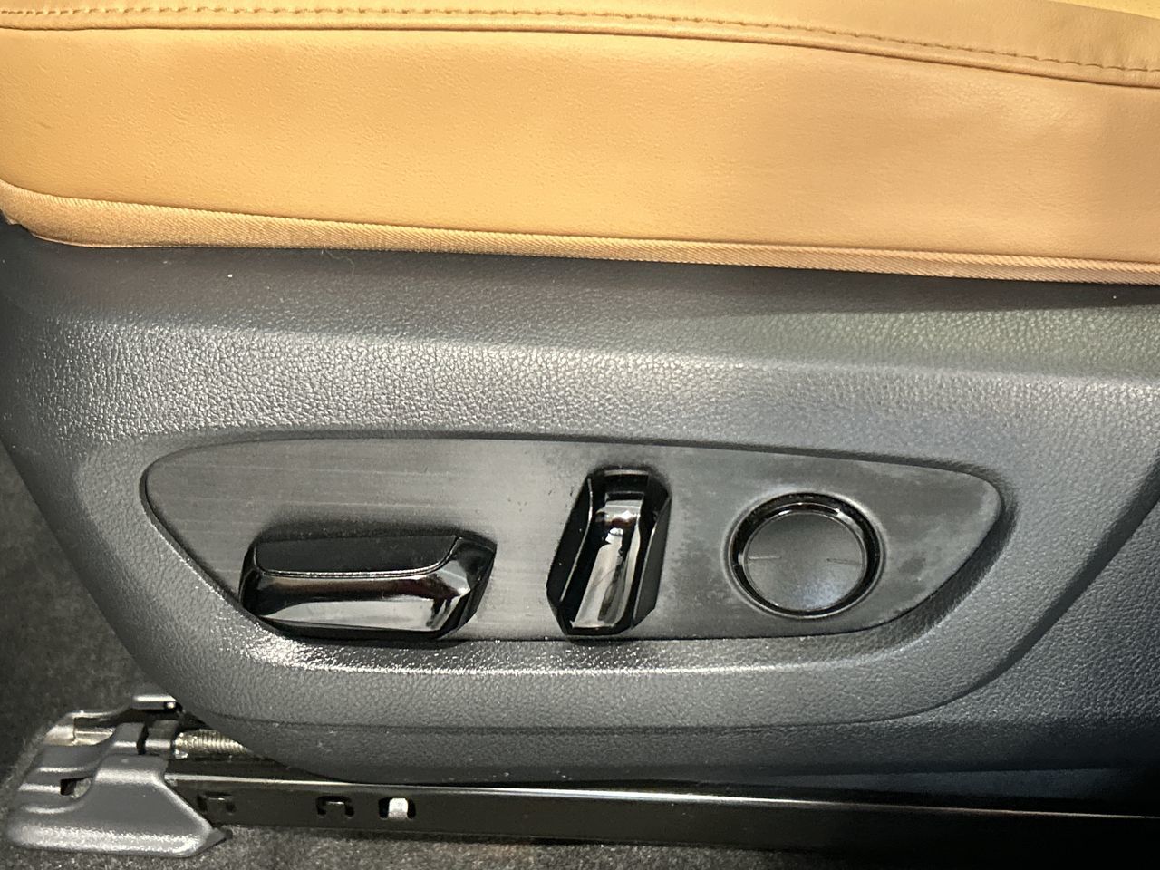 2023 Lexus RXh in Aurora, Ontario