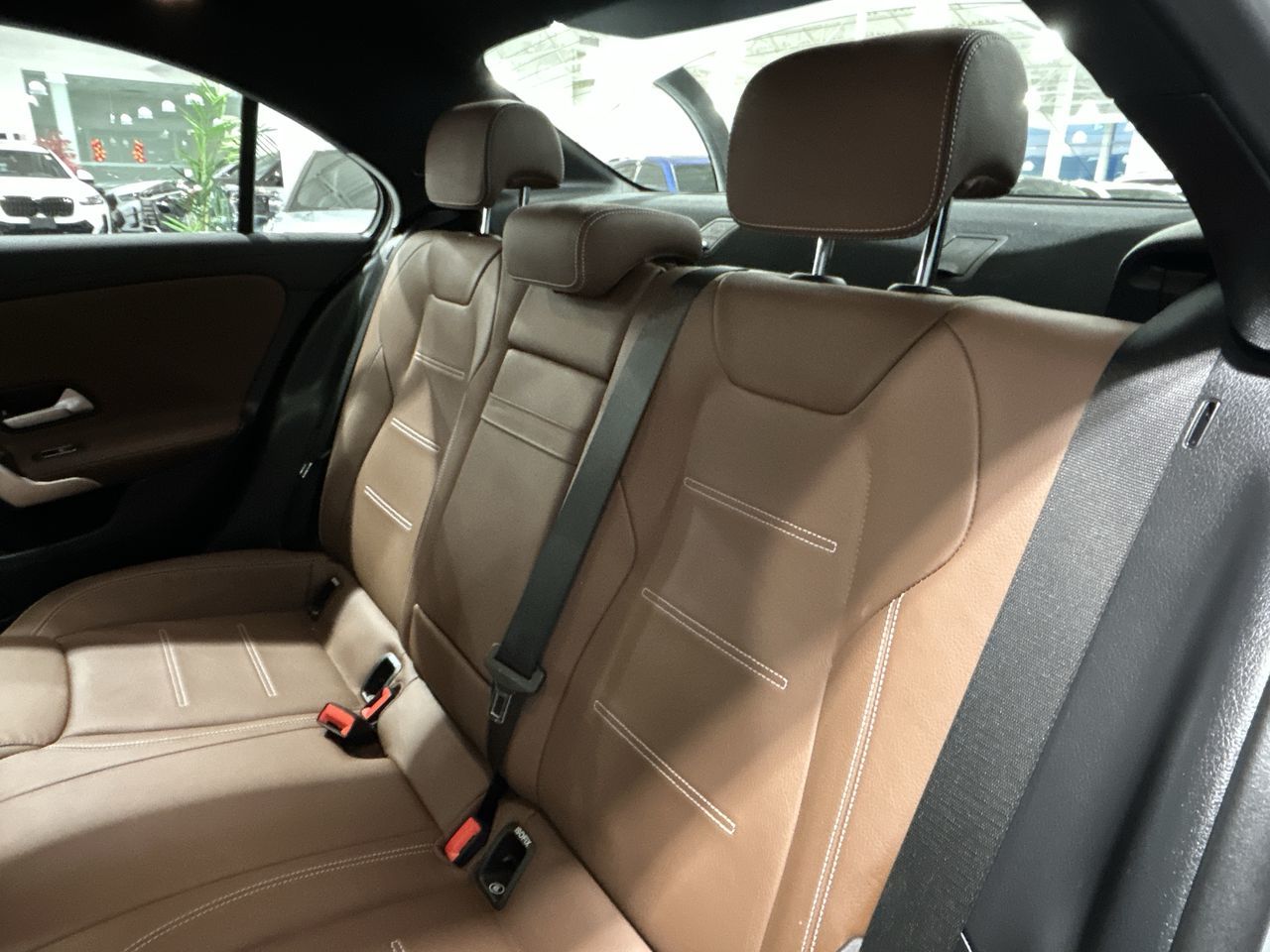 Mercedes-Benz A220 4MATIC Sedan  2022 à Aurora, Ontario