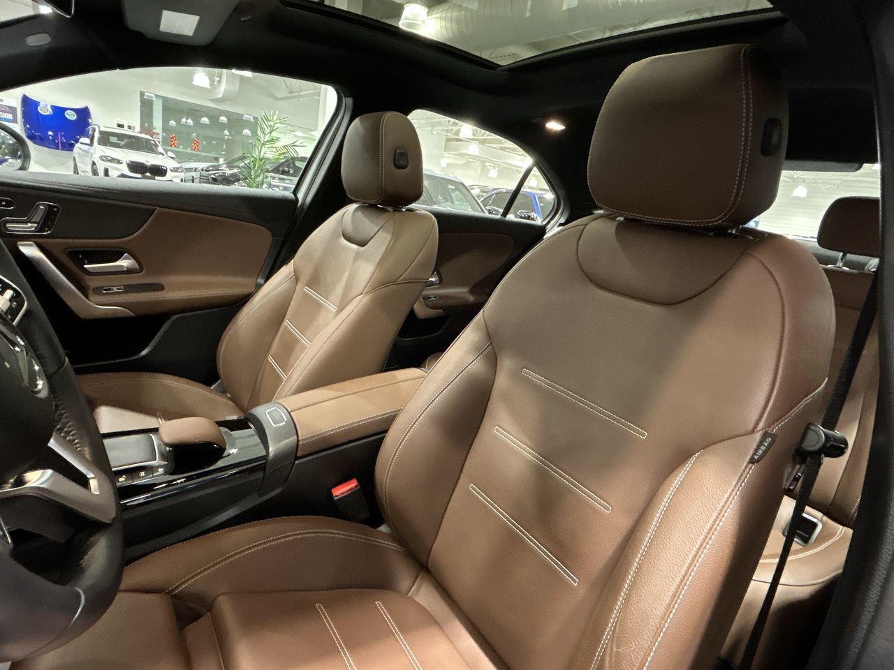 Mercedes-Benz A220 4MATIC Sedan  2022 à Aurora, Ontario