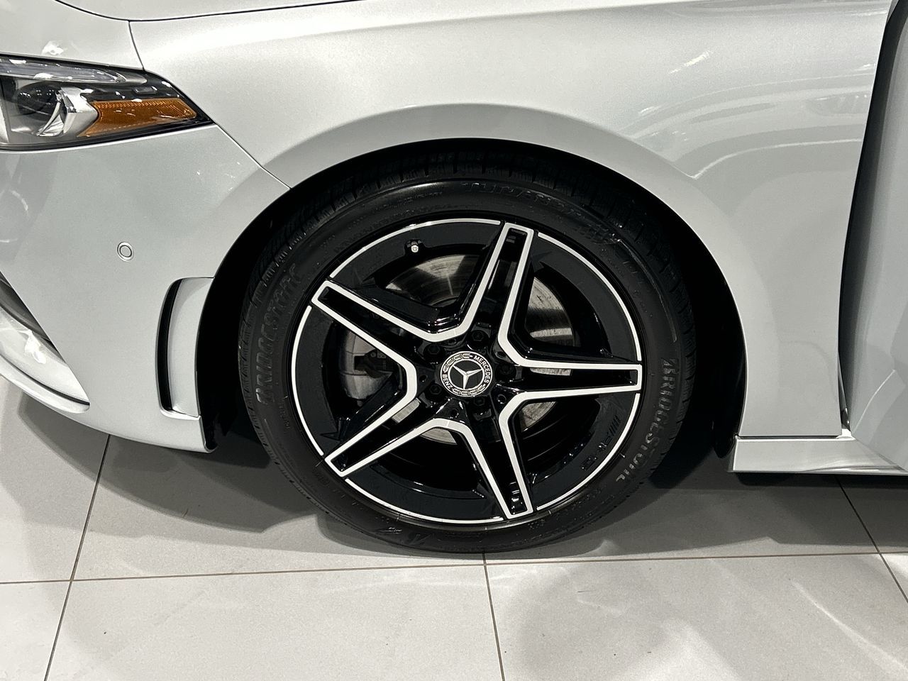 Mercedes-Benz A220 4MATIC Sedan  2022 à Aurora, Ontario