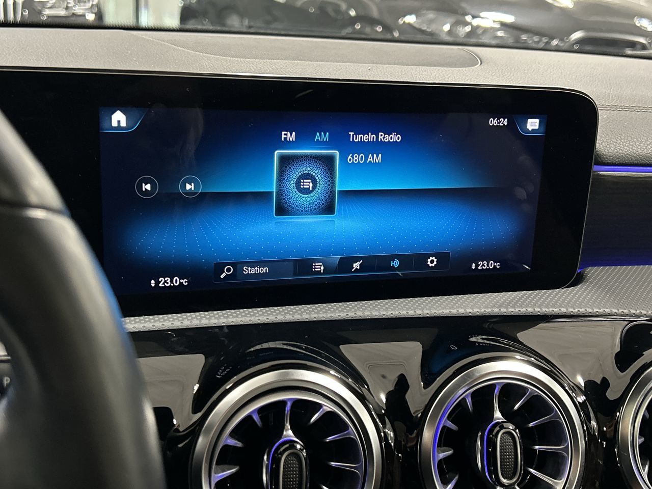 Mercedes-Benz A220 4MATIC Sedan  2022 à Aurora, Ontario