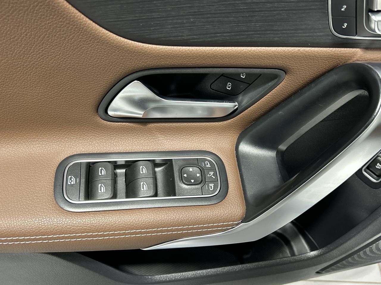 Mercedes-Benz A220 4MATIC Sedan  2022 à Aurora, Ontario