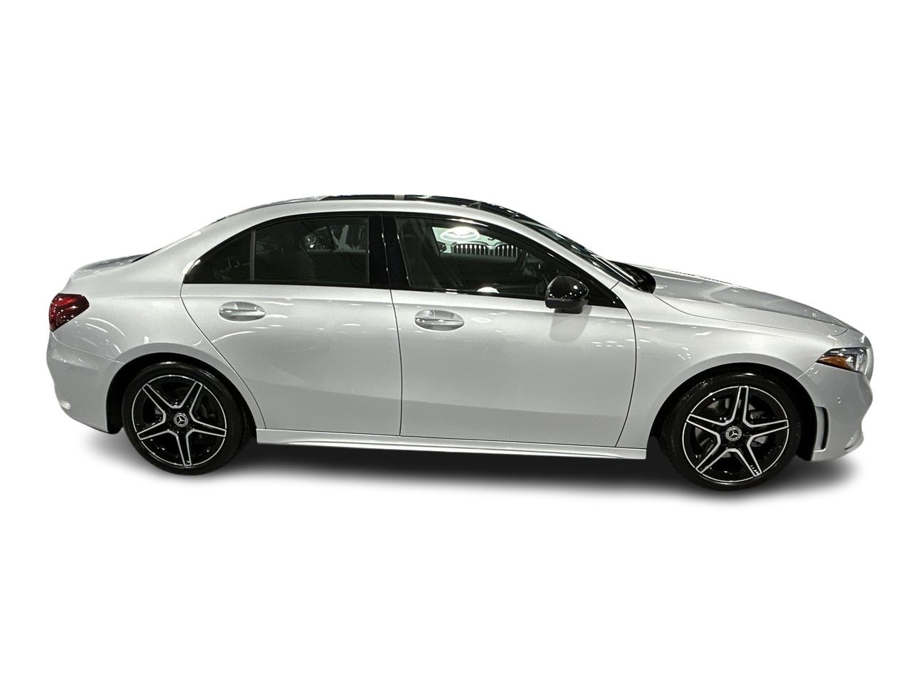 Mercedes-Benz A220 4MATIC Sedan  2022 à Aurora, Ontario