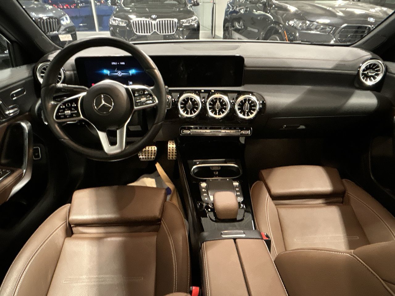 Mercedes-Benz A220 4MATIC Sedan  2022 à Aurora, Ontario